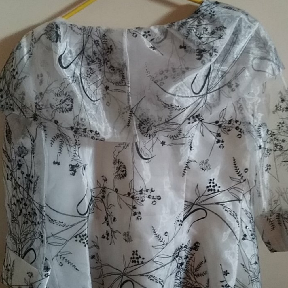 Blouse - Picture 8 of 12